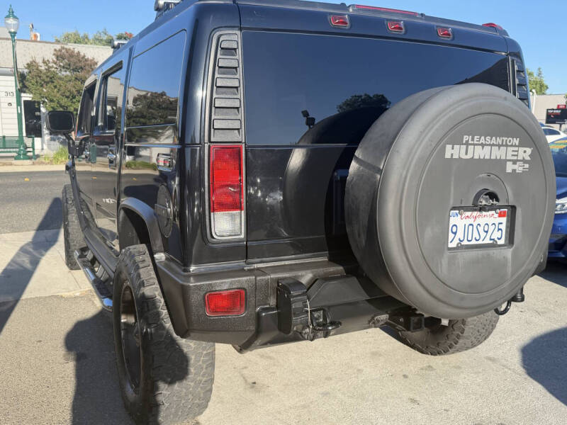 2005 HUMMER H2