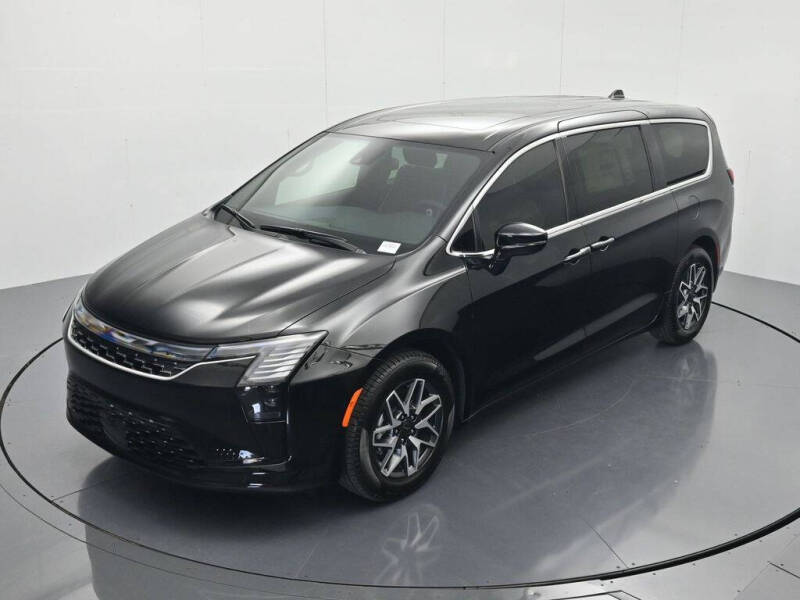 2027 Chrysler Pacifica Limited