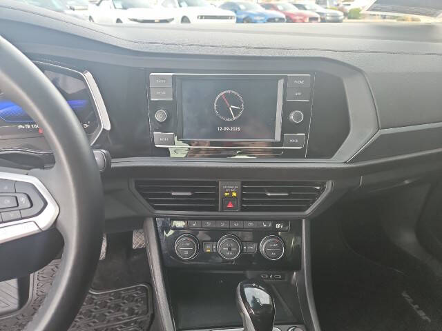 2023 Volkswagen Jetta SE