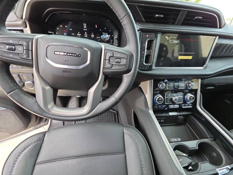 2023 GMC Yukon Denali