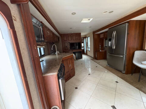 2012 FORD F53 Forrest River