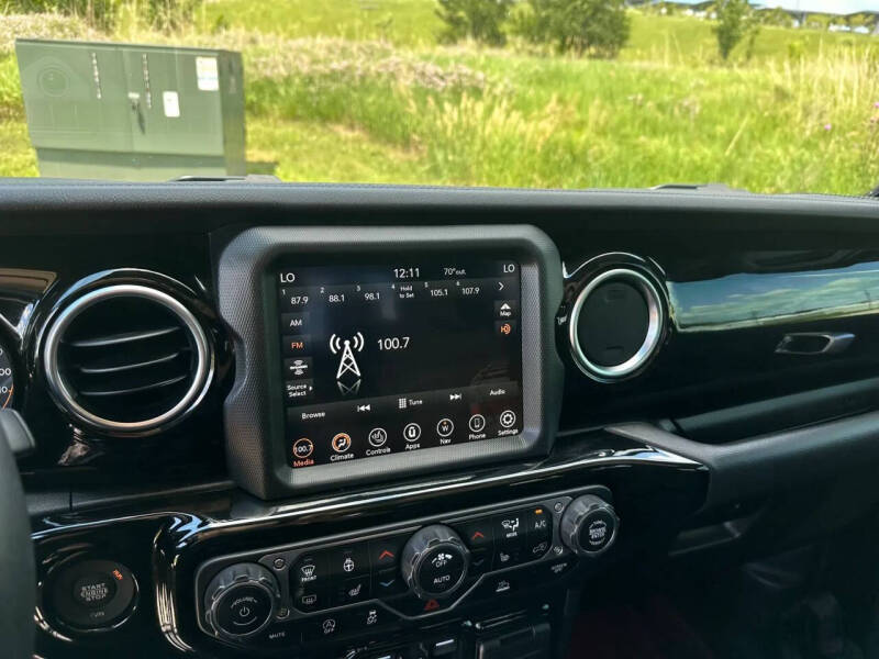 2022 Jeep Gladiator Overland