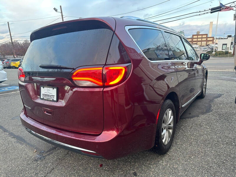 2018 Chrysler Pacifica for sale at Champion Auto LLC in Quincy MA