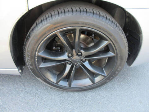 2013 Dodge Charger SE
