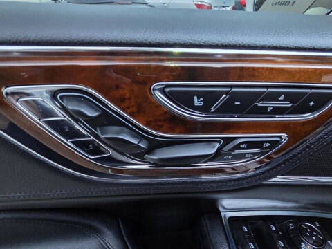 2019 Lincoln Continental Select