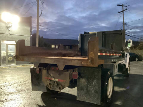 2003 Ford F-750 Super Duty