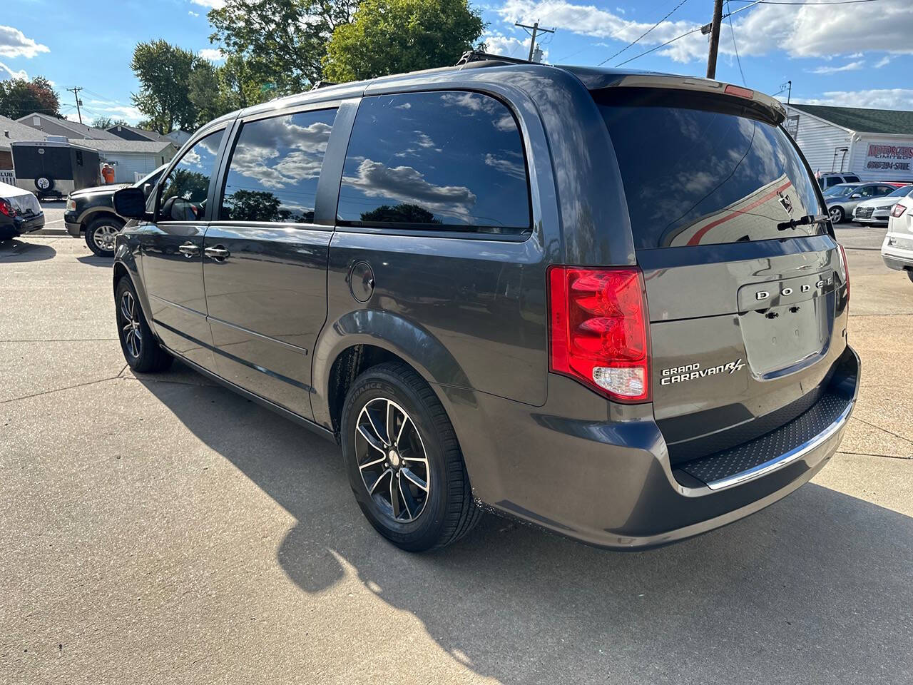 2016 Dodge Grand Caravan for sale at Motorcars LTD in O'fallon, MO