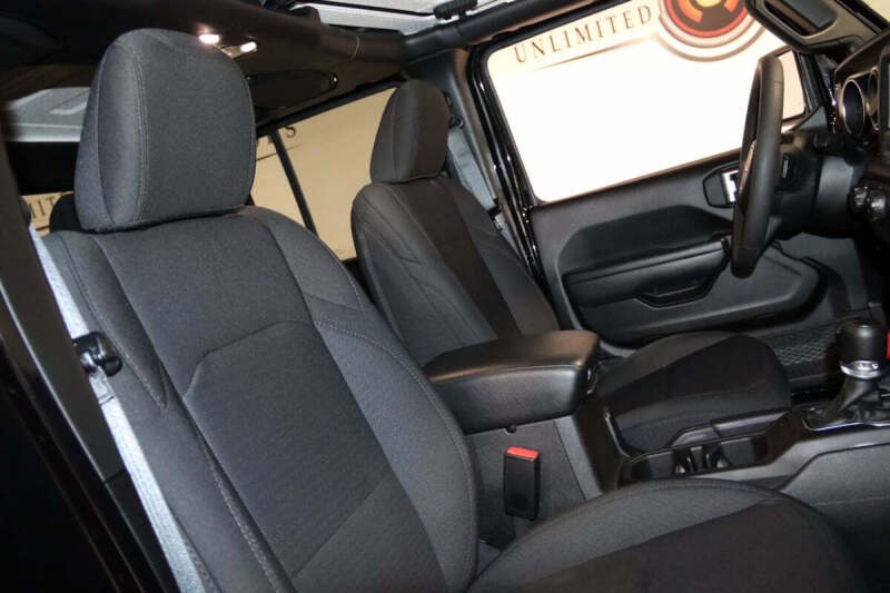 2023 Jeep Gladiator Sport S