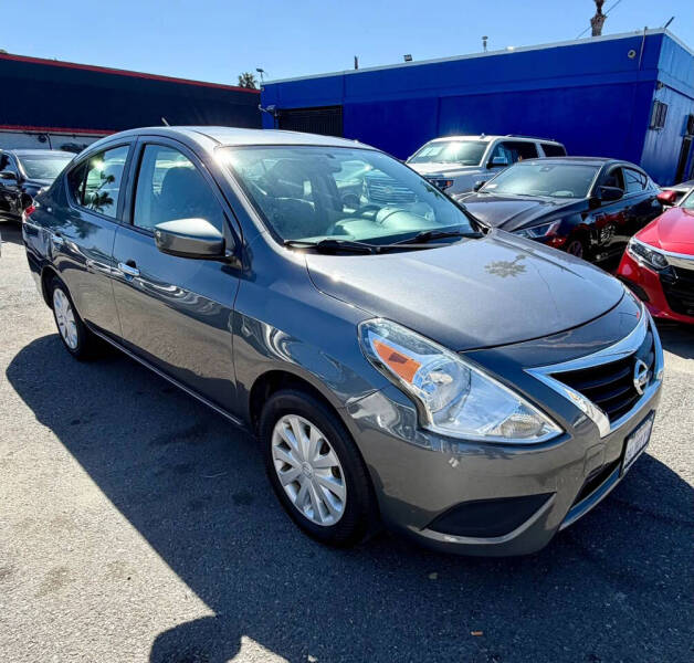 2016 Nissan Versa 1.6 S