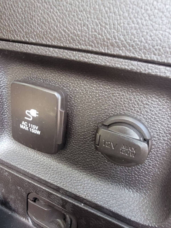 2017 Hyundai Santa Fe Limited Ultimate