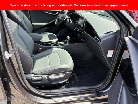 2025 Kia Niro SX