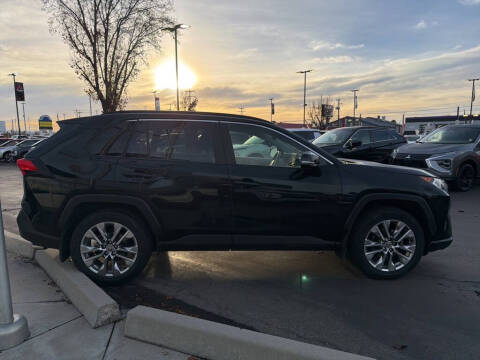 2020 Toyota RAV4 XLE Premium