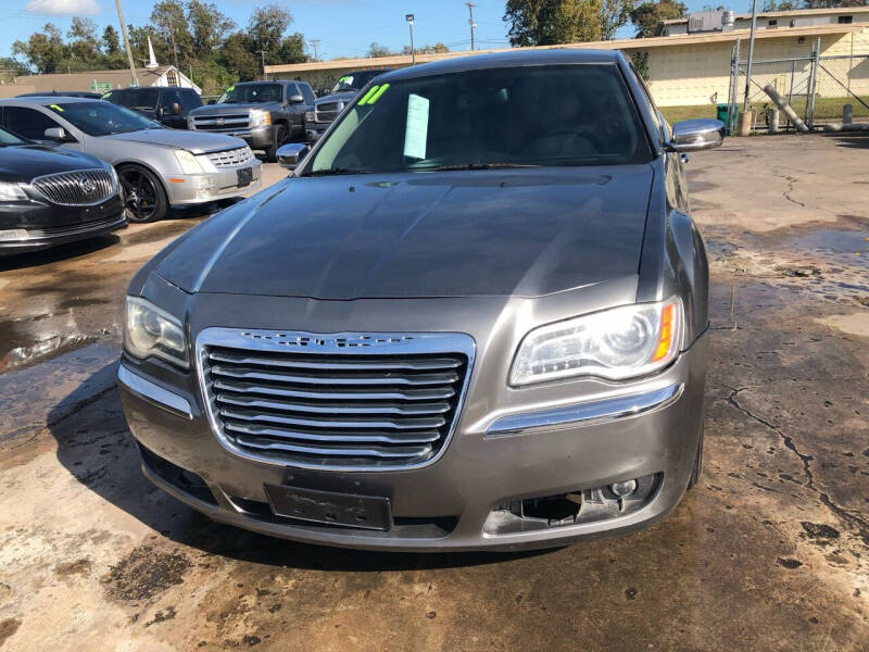 2011 Chrysler 300 Limited
