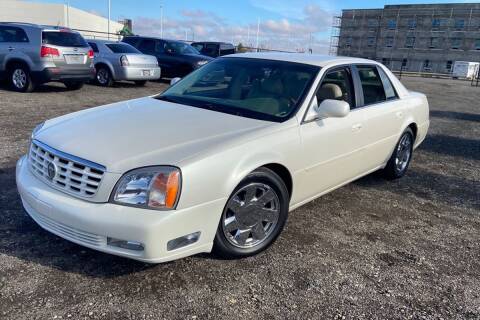 2000 Cadillac DeVille for sale at CARFLUENT, INC. in Sunland CA