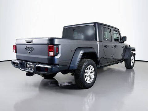 2023 Jeep Gladiator Sport