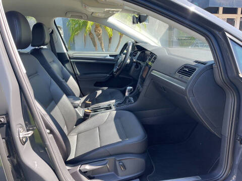 2019 Volkswagen e-Golf SEL Premium