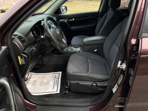 2011 Kia Sorento LX