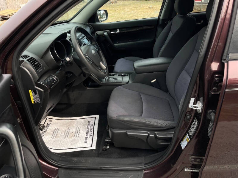2011 Kia Sorento LX