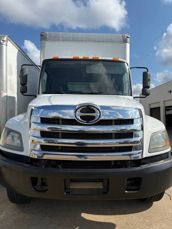 2019 Hino 338