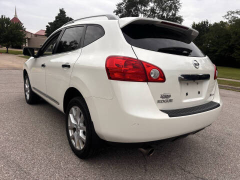 2013 Nissan Rogue SV w/SL Package