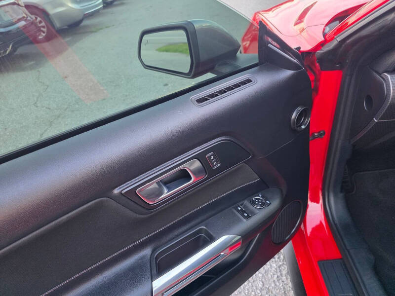 2021 Ford Mustang EcoBoost