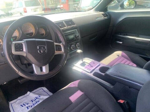 2013 Dodge Challenger SXT