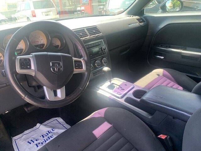 2013 Dodge Challenger SXT