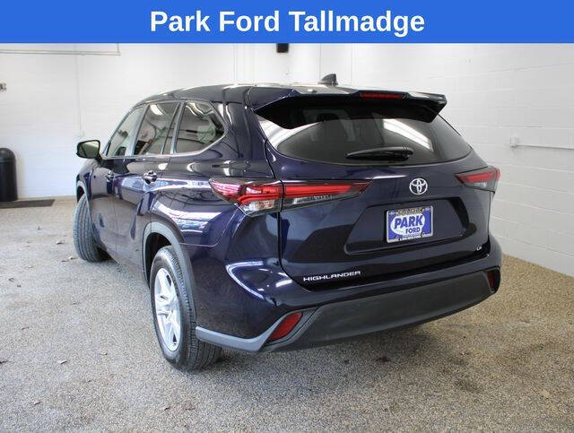 2025 Toyota Highlander LE