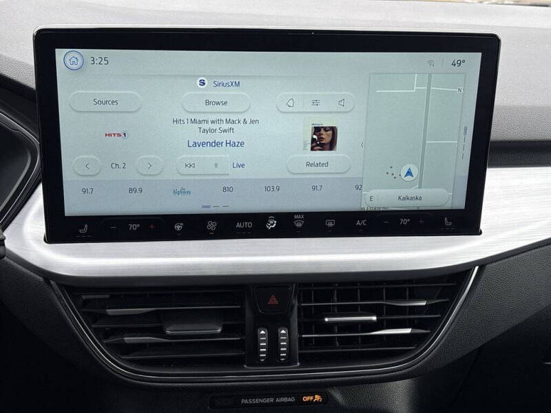 2025 Ford Escape Platinum