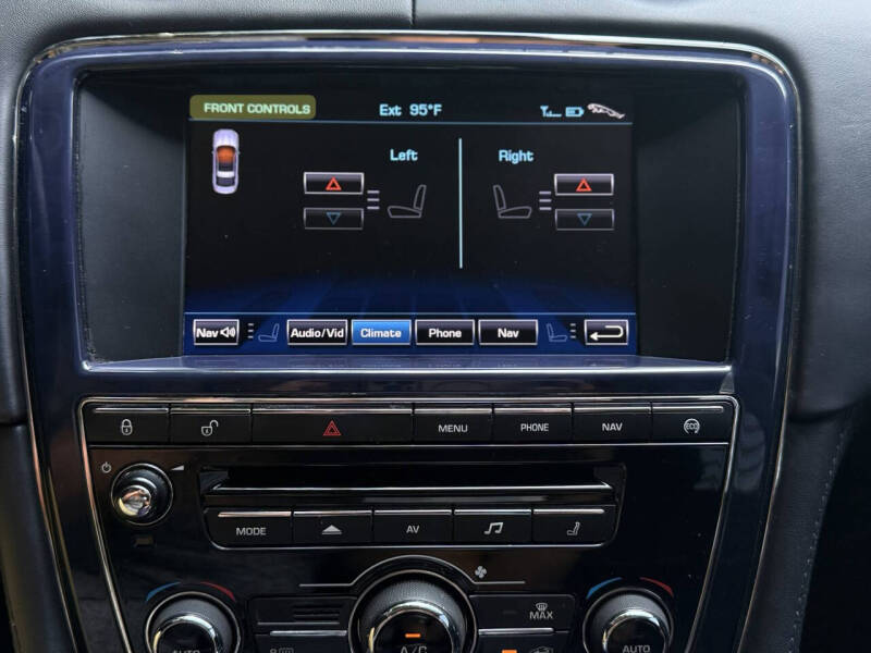 2013 Jaguar XJ