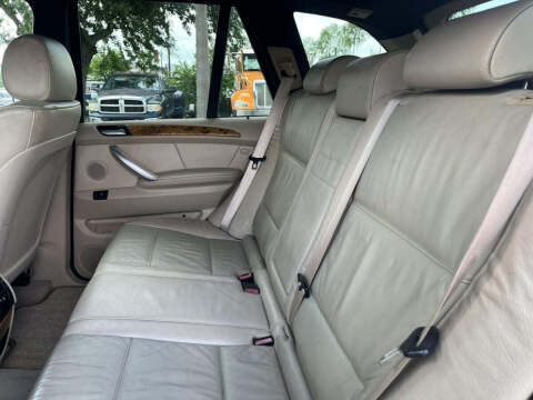 2001 BMW X5 4.4i