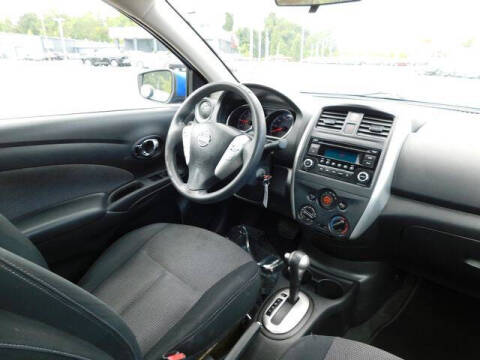 2015 Nissan Versa 1.6 SV