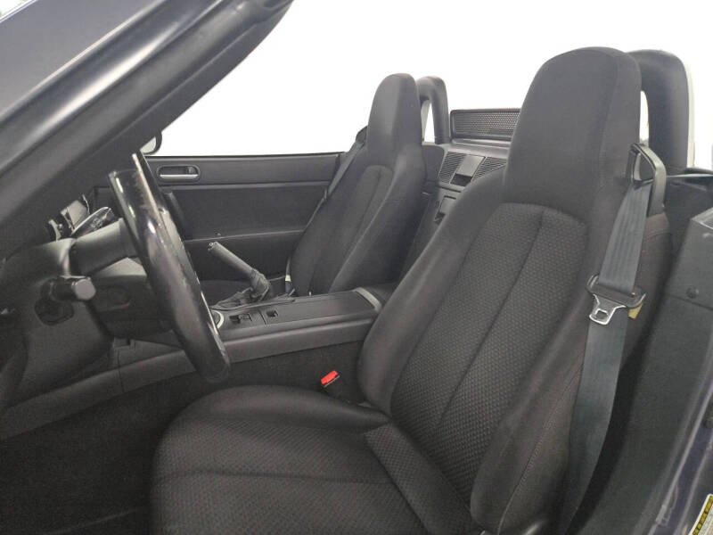 2006 Mazda MX-5 Miata