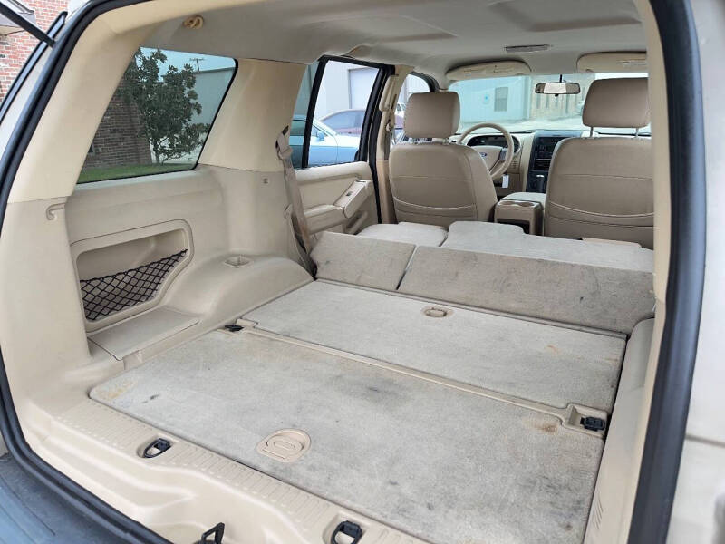 2006 Ford Explorer XLS