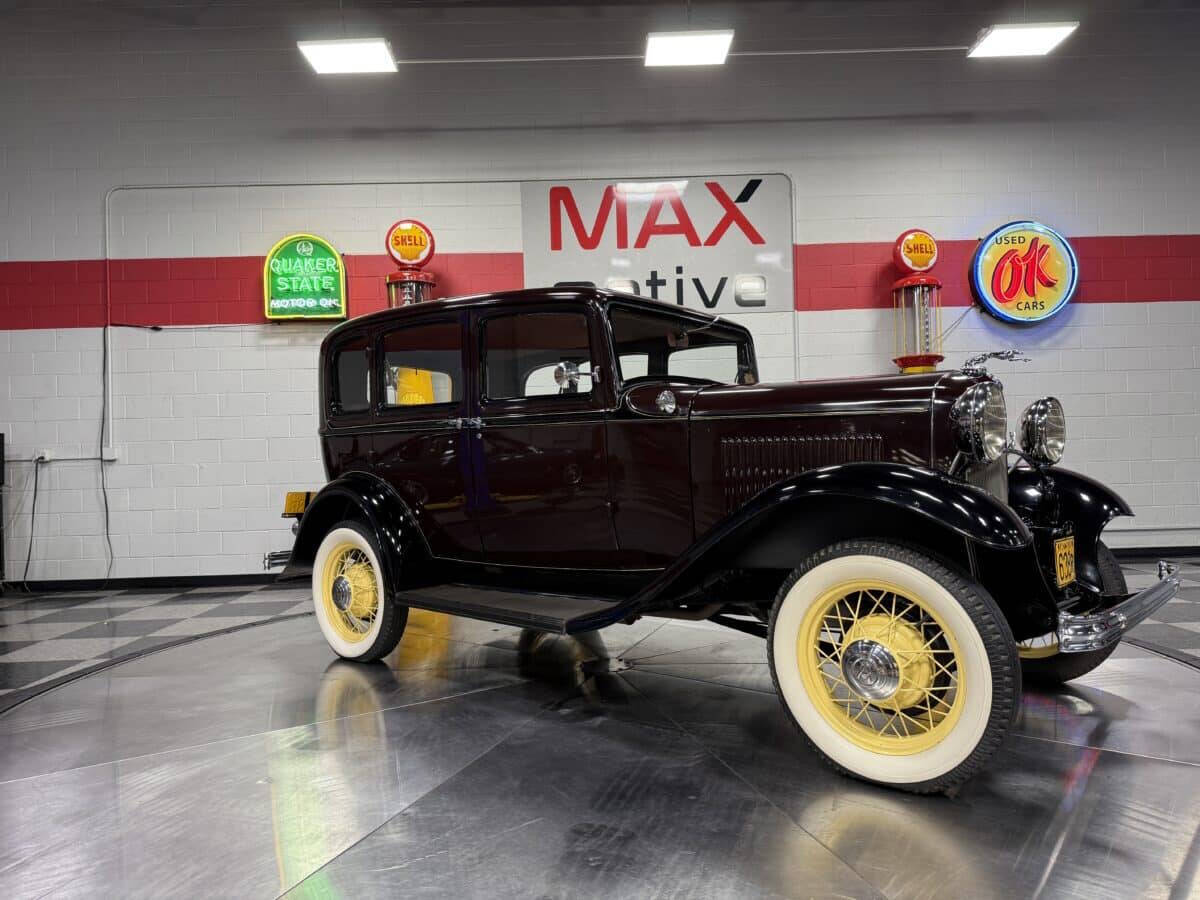 1932 Ford Model 18 16