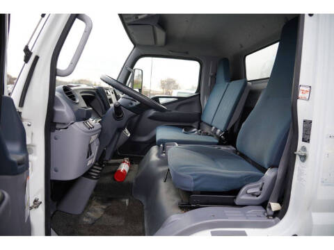 2015 Mitsubishi Fuso FE180