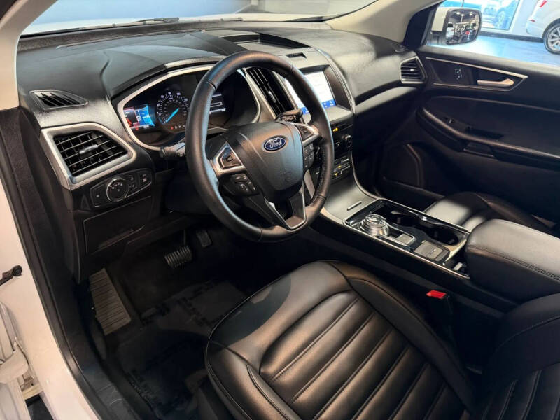 2020 Ford Edge