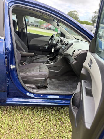 2013 Chevrolet Sonic LT Manual