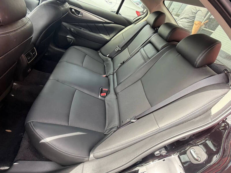 2023 Infiniti Q50 Luxe