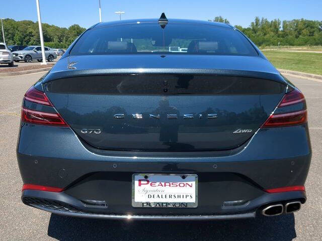 2023 Genesis G70