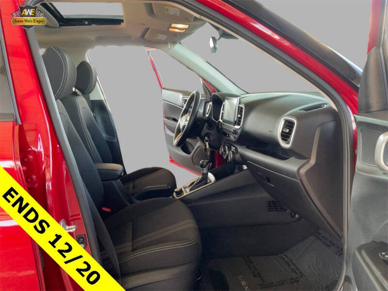 2022 Hyundai Venue SEL