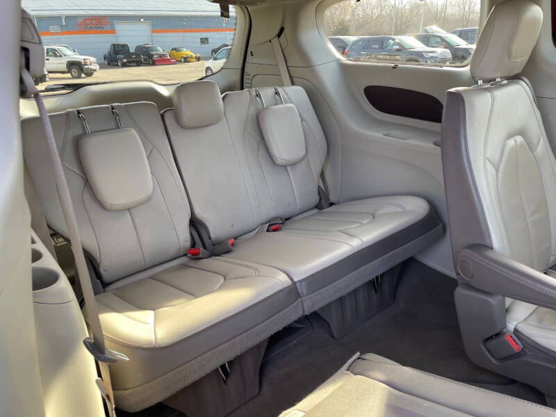 2019 Chrysler Pacifica Touring L