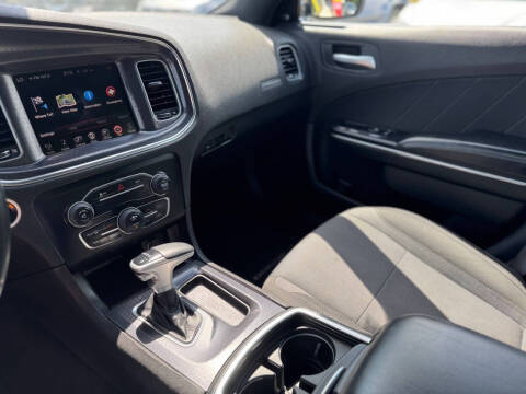 2016 Dodge Charger SXT