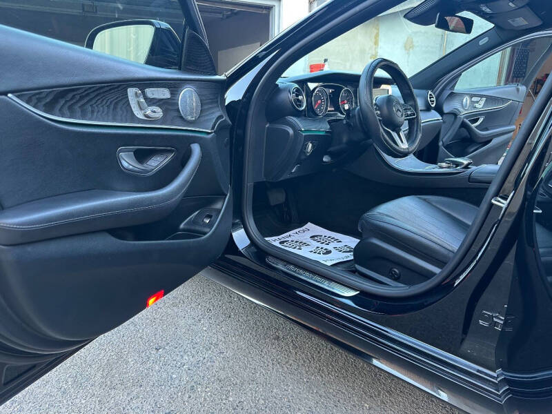 2019 Mercedes-Benz E-Class E 300