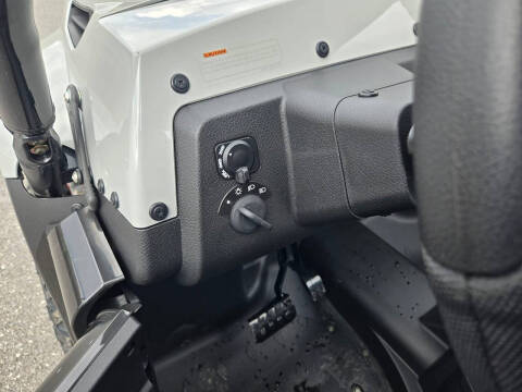 2025 Kymco UXV 700i LE EPS