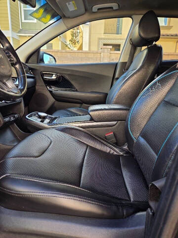 2022 Kia Niro EV EX Premium