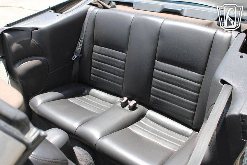 2002 Ford Mustang GT Deluxe