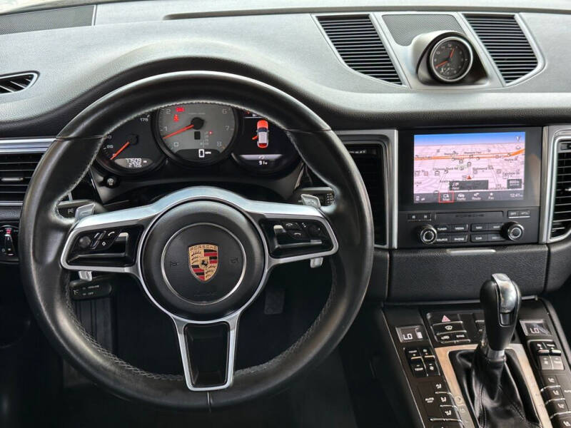 2017 Porsche Macan S