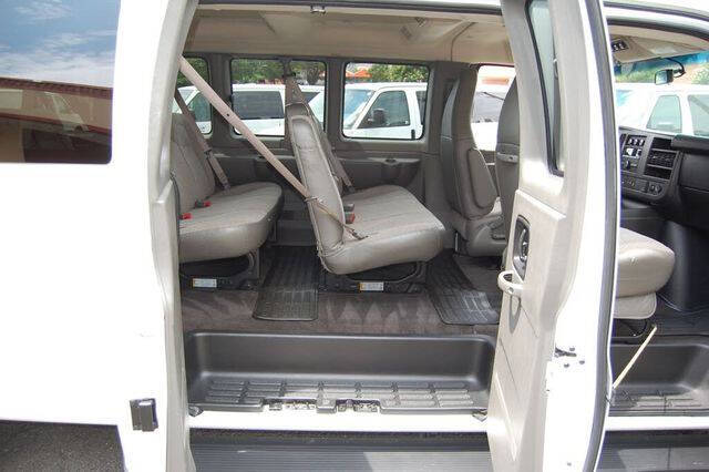 2017 Chevrolet Express LT 3500