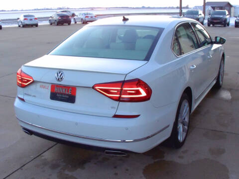 2016 Volkswagen Passat V6 SEL Premium